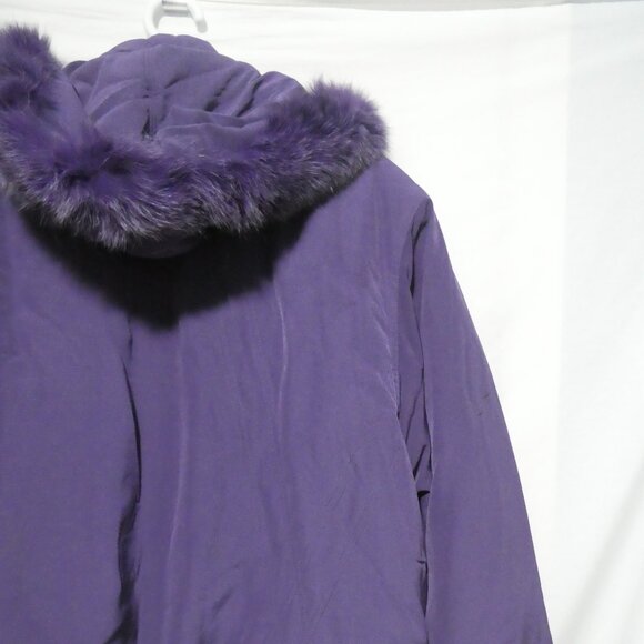 LAURA PETITES | large | Long Purple Winter Coat with Faux Fur Collar | GUC - Picture 13 of 16